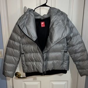 Nike Woman’s Asymmetric Zip Up Puffer - Size M